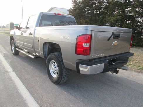 Used 2008 Chevrolet Silverado 2500 LT w/ Safety Package AWD/4WD image 8