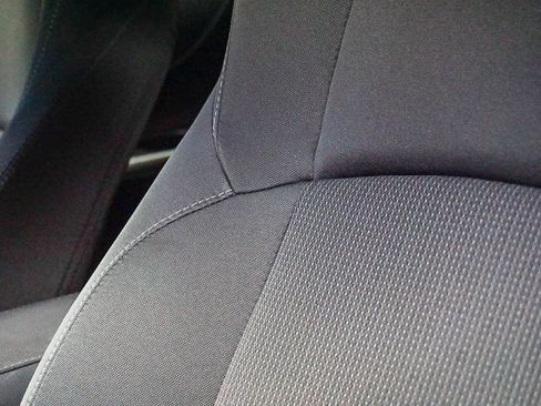 Certified 2022 Toyota Venza LE image 26