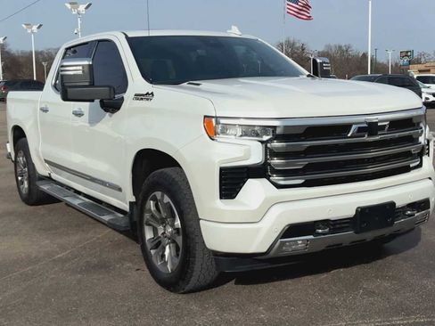 Used 2023 Chevrolet Silverado 1500 High Country w/ Technology Package image 8