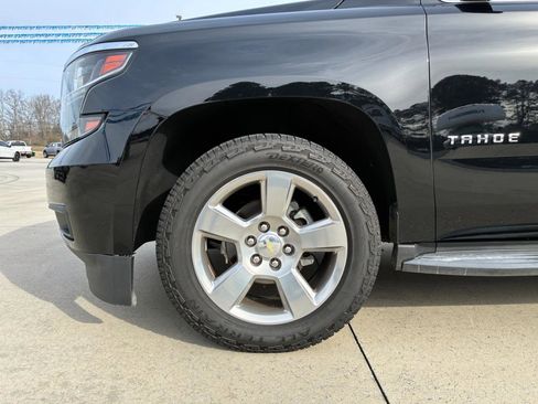 Used 2019 Chevrolet Tahoe LT w/ Luxury Package image 7