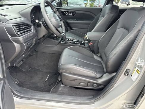 Used 2026 Subaru Forester Touring AWD/4WD image 18