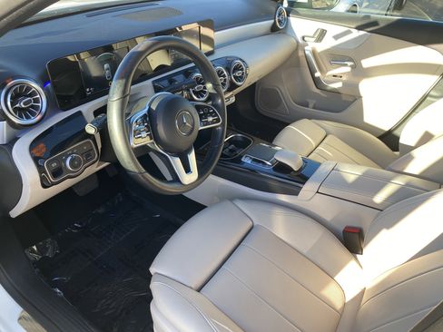 Used 2020 Mercedes-Benz A 220 image 10
