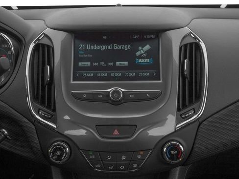 Used 2017 Chevrolet Cruze LT w/ Sun And Sound Package FWD image 45