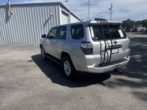 Used 2023 Toyota 4Runner SR5 Premium w/ Moonroof Package AWD/4WD image 7