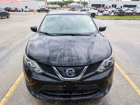 Used 2019 Nissan Rogue Sport S FWD image 5