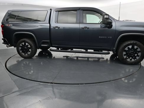 Used 2020 Chevrolet Silverado 2500 Custom w/ Custom Value Package AWD/4WD image 9