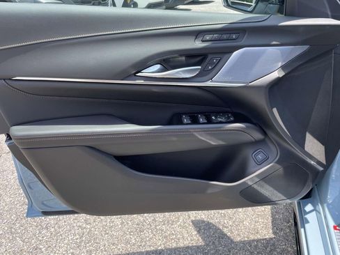 New 2025 Cadillac CT4 V image 14