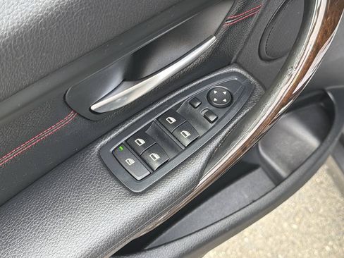 Used 2015 BMW 328d xDrive Sedan AWD/4WD image 26