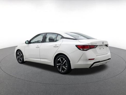 Used 2025 Nissan Sentra SV FWD image 7