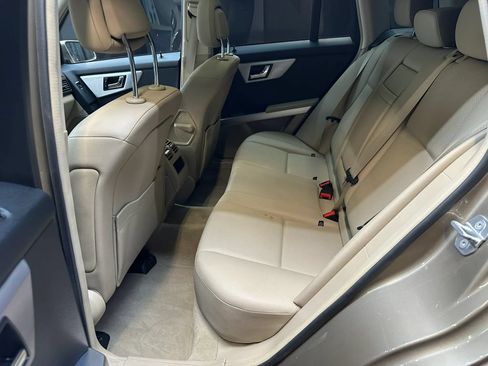 Used 2010 Mercedes-Benz GLK 350 4MATIC image 21