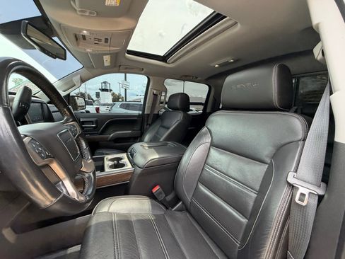 Used 2018 GMC Sierra 1500 Denali w/ Denali Ultimate Package AWD/4WD image 16