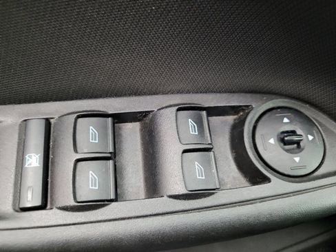 Used 2018 Ford Focus SE image 27