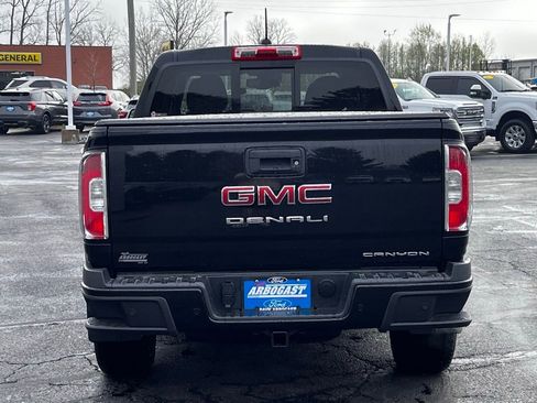 Used 2021 GMC Canyon Denali image 6