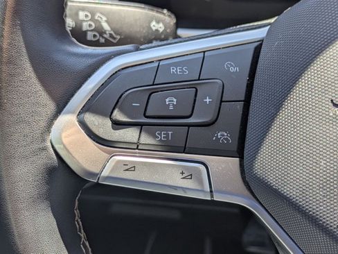 Used 2021 Volkswagen Atlas SEL AWD/4WD image 11