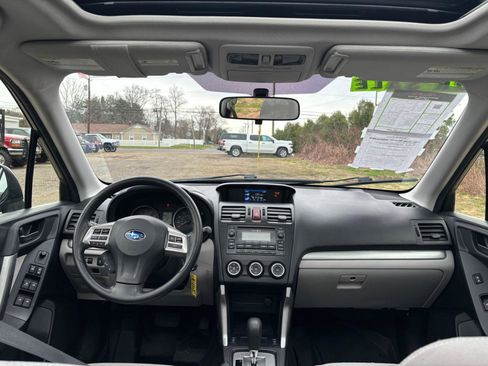 Used 2014 Subaru Forester 2.5i Premium w/ All-Weather Package image 10