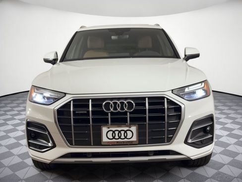 Used 2023 Audi Q5 2.0T Premium w/ Convenience Package AWD/4WD image 6