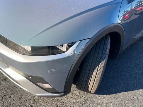New 2025 Hyundai Ioniq 5 SE image 2