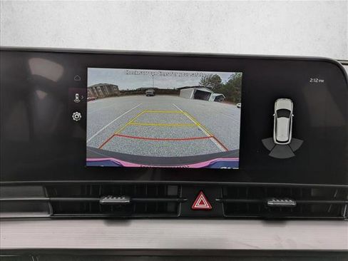 Used 2025 Kia Sportage EX image 19