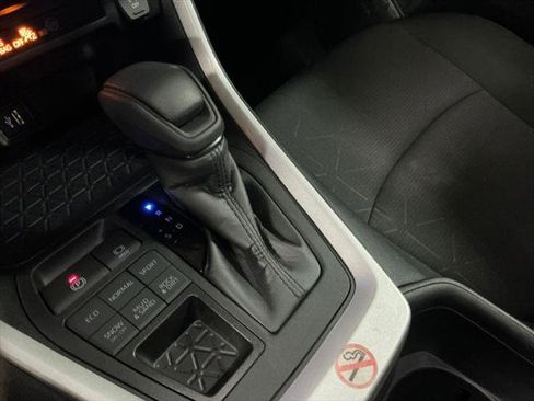Certified 2025 Toyota RAV4 XLE AWD/4WD image 23