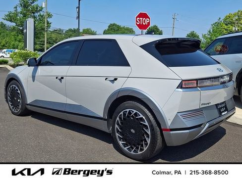 Used 2023 Hyundai Ioniq 5 Limited w/ Cargo Package AWD/4WD image 8