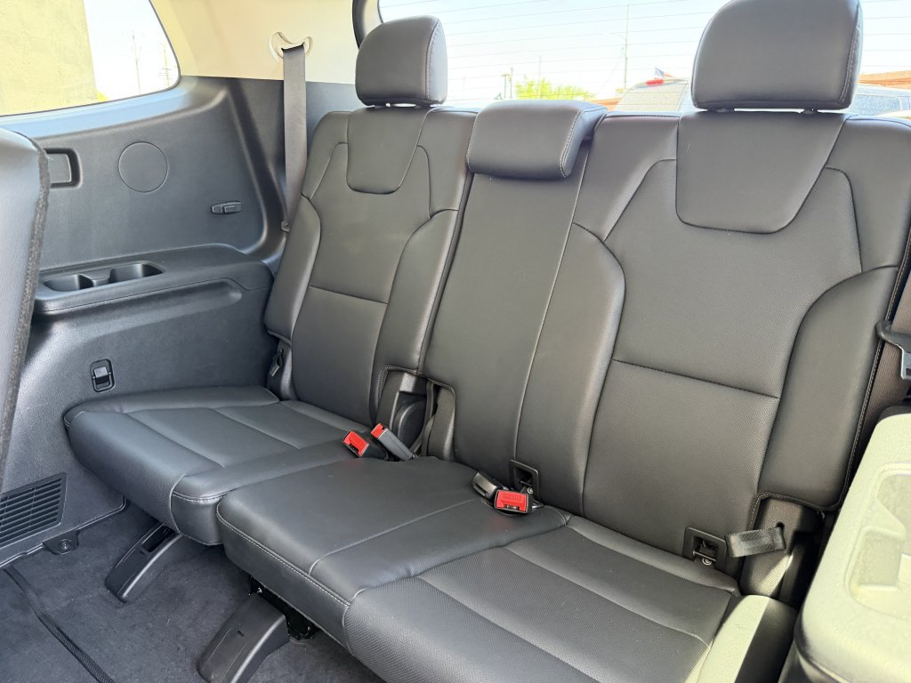 Used 2025 Kia Telluride EX w/ EX Captain's Chair Package FWD image 36