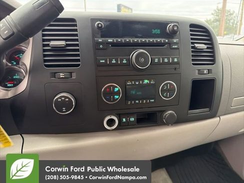 Used 2011 GMC Sierra 3500 SLE w/ SLE Preferred Package image 19