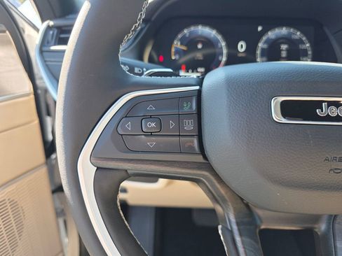 New 2026 Jeep Grand Cherokee Limited image 17