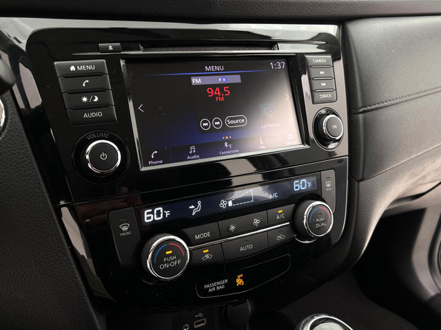 Used 2018 Nissan Rogue SV FWD image 19