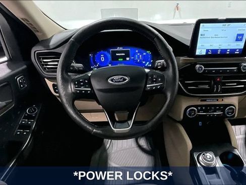 Used 2020 Ford Escape Titanium w/ Titanium Premium Package 2.0 AWD/4WD image 11