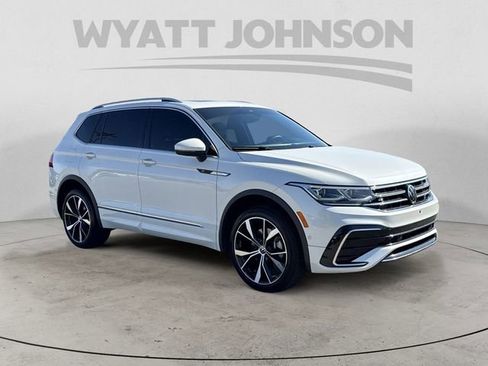 Used 2024 Volkswagen Tiguan SEL R-Line AWD/4WD image 7