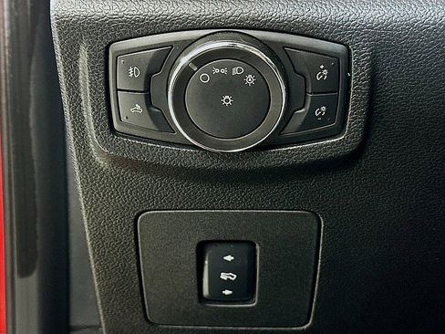Used 2016 Ford F150 XLT w/ Equipment Group 302A Luxury AWD/4WD image 10