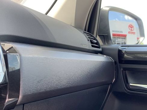 Used 2021 Toyota 4Runner Venture w/ Moonroof Package AWD/4WD image 15