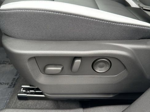 New 2025 Buick Envision Sport Touring image 18