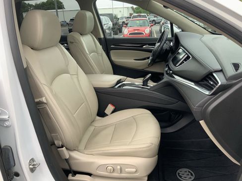 Used 2019 Buick Enclave Essence FWD image 62