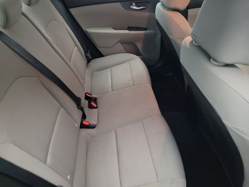 Used 2020 Kia Forte LXS image 19