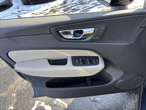 New 2026 Volvo XC60 B5 Plus w/ Protection Package Premier AWD/4WD image 10