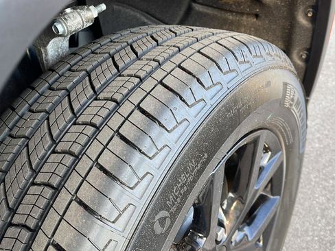 New 2026 Jeep Grand Cherokee Altitude AWD/4WD image 10