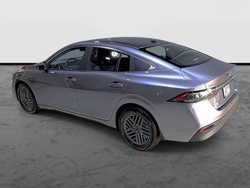 New 2026 Nissan Sentra SV w/ SV Convenience Package FWD image 2