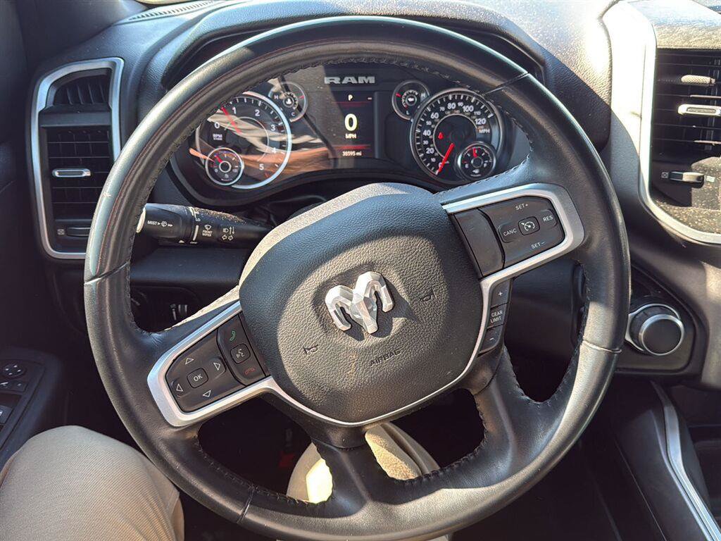 Used 2023 RAM 1500 Big Horn AWD/4WD image 4