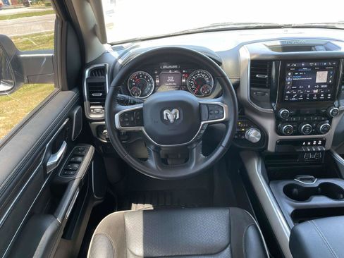 Used 2022 RAM 1500 Laramie AWD/4WD image 2