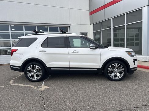 Used 2018 Ford Explorer Platinum AWD/4WD image 20