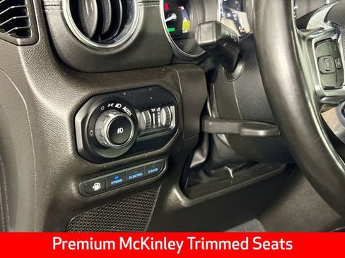 Used 2022 Jeep Wrangler Unlimited Sahara w/ Cold Weather Group image 22