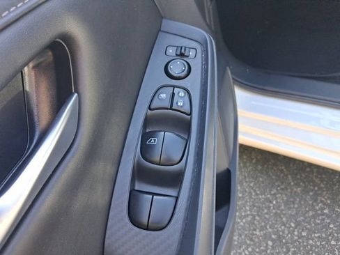 Used 2022 Nissan Sentra SV FWD image 12