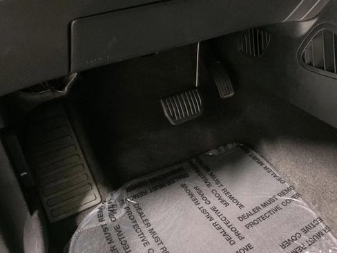 Used 2024 Ford Edge SEL image 37