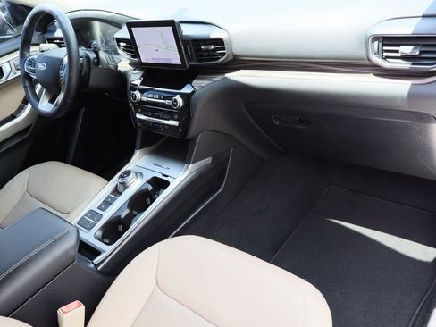 Used 2021 Ford Explorer Limited w/ Equipment Group 301A image 31