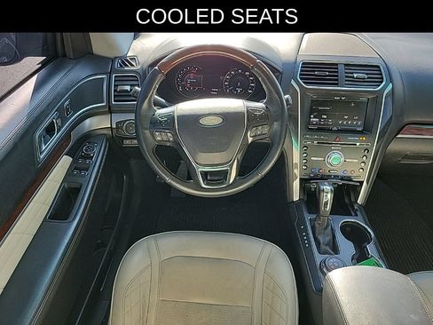 Used 2016 Ford Explorer Platinum AWD/4WD image 9