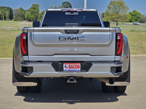 Used 2025 GMC Sierra 3500 Denali Ultimate image 5