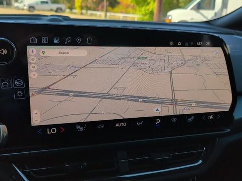 New 2026 Chevrolet Equinox EV RS image 24