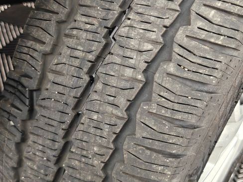 Used 2025 Ford Transit 250 Low Roof w/ Exterior Upgrade Package RWD image 43