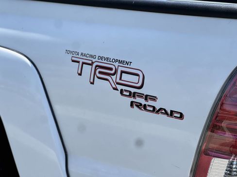 Used 2010 Toyota Tacoma PreRunner RWD image 8